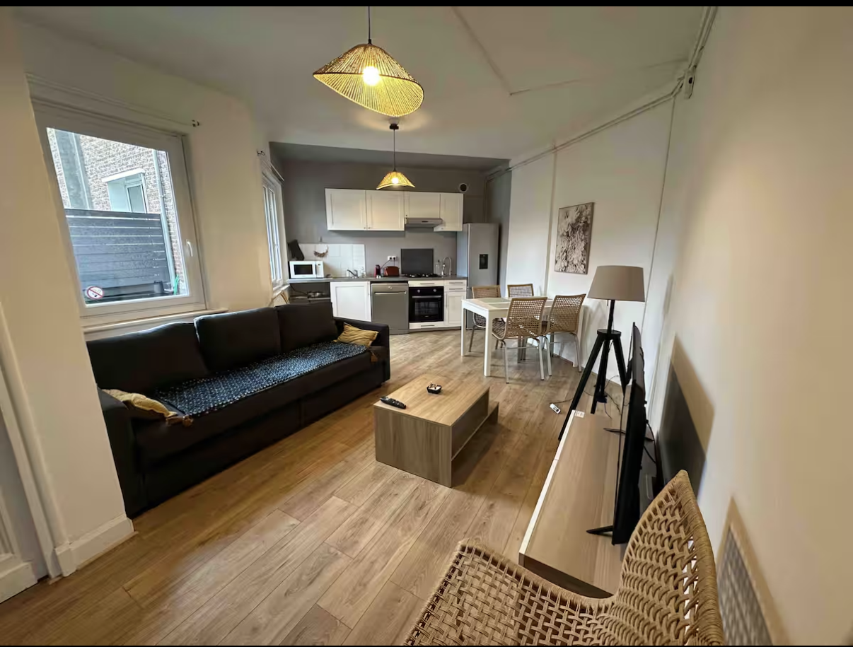 T2 6 personnes Hypercentre St-Omer 1er étage