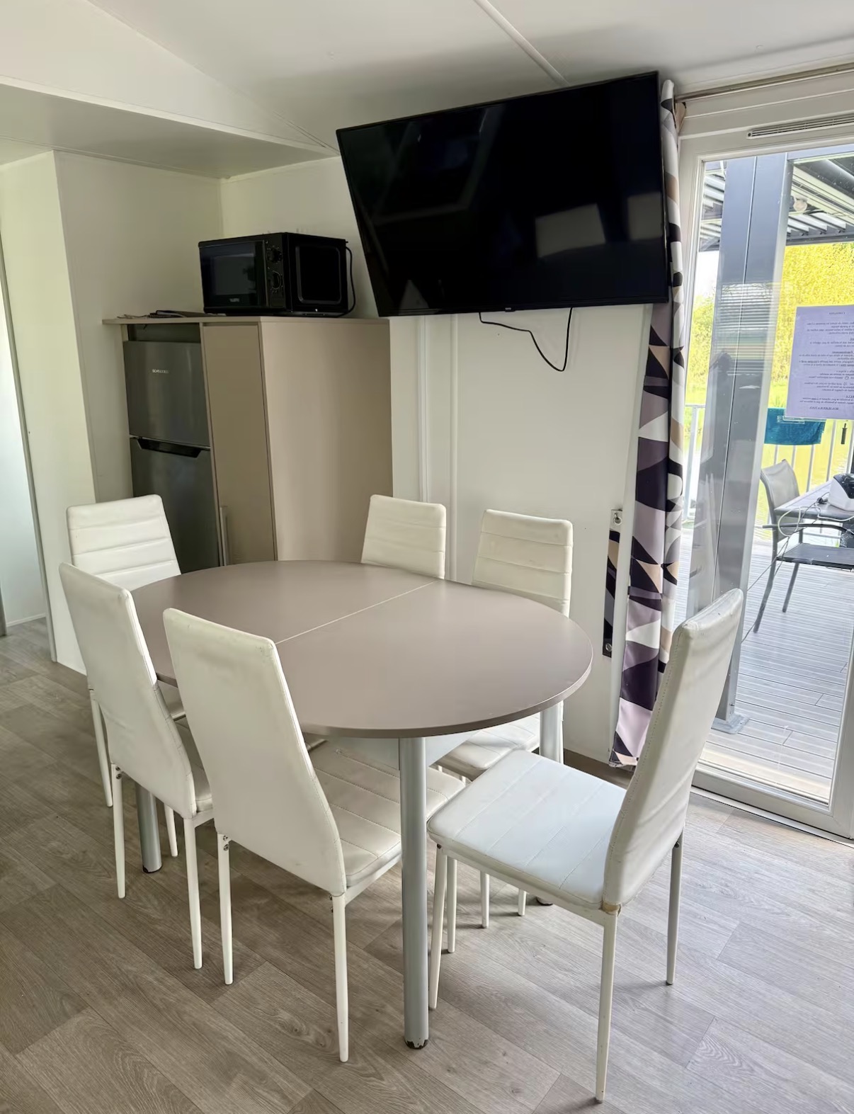 Etang de pêche et Mobile Home 8 personnes