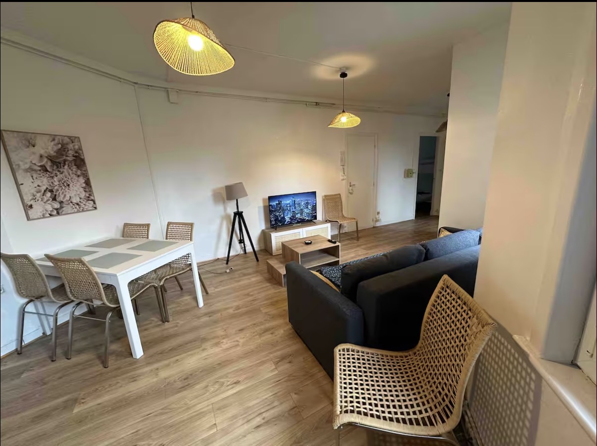 T2 6 personnes Hypercentre St-Omer 1er étage